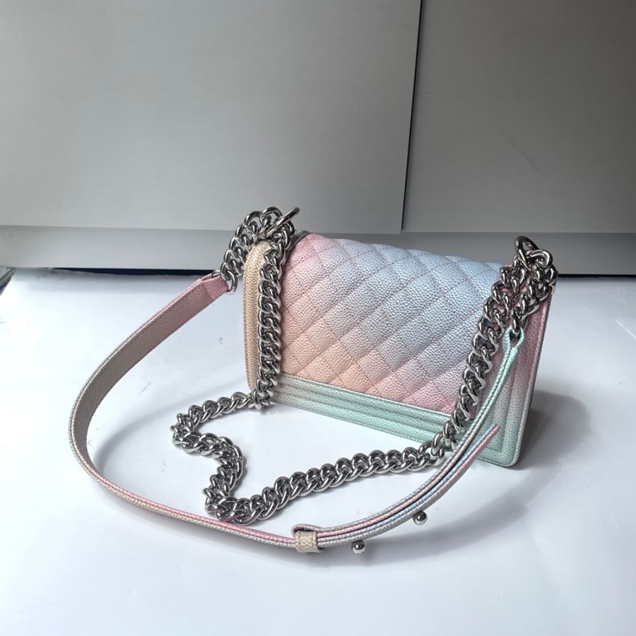 Chanel 限量版粉彩荔枝皮Boy包 (20cm)-3