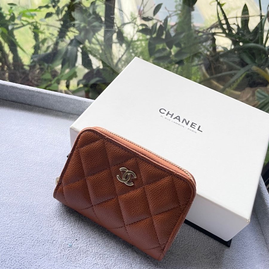 已出售 全新 Chanel 芯片款 現貨 香奈兒 白盒子 焦糖棕 短夾 經典 淡金扣 零錢包 菱格紋 康朋總店購入 美拉德 全新未拆封-7