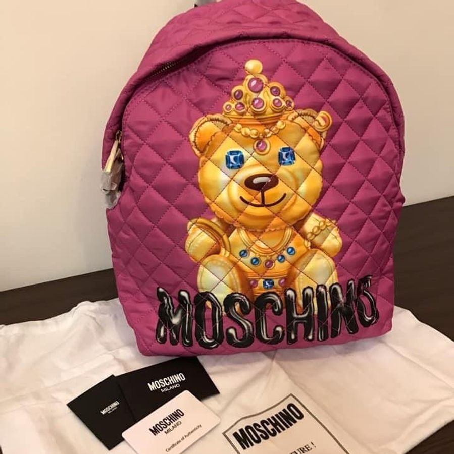 🐻Moschino珠寶皇冠小熊菱格車縫後背包-6
