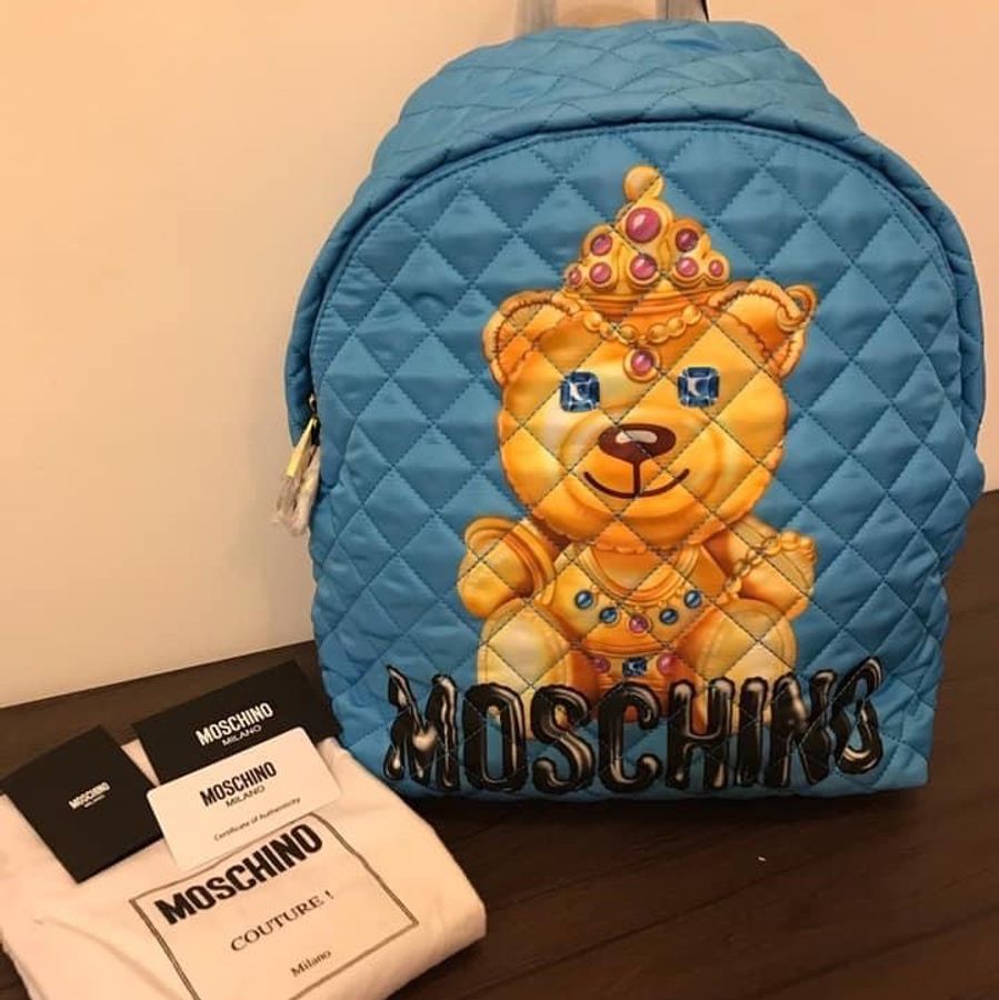 🐻Moschino珠寶皇冠小熊菱格車縫後背包-14