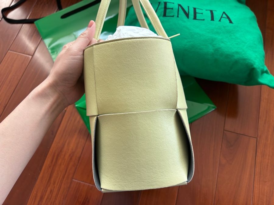 Bottega Veneta Arco toto 檸檬色拼深灰色 羊皮-4