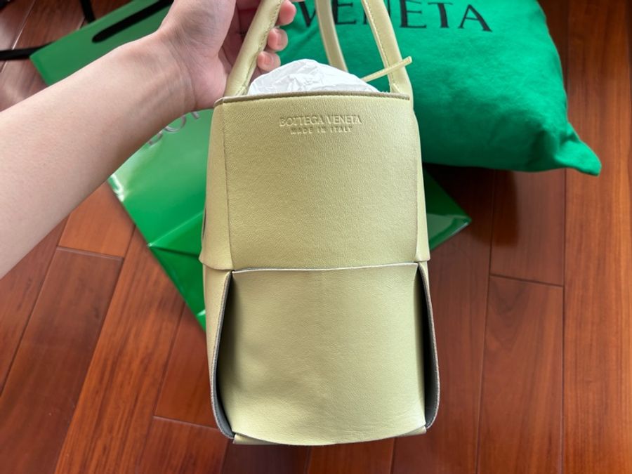Bottega Veneta Arco toto 檸檬色拼深灰色 羊皮-7