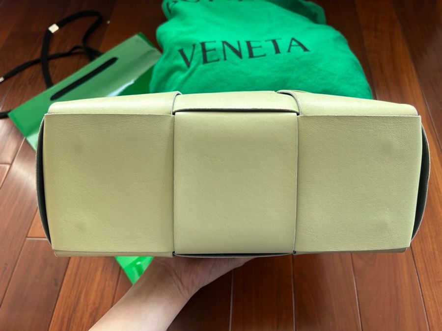 Bottega Veneta Arco toto 檸檬色拼深灰色 羊皮-15