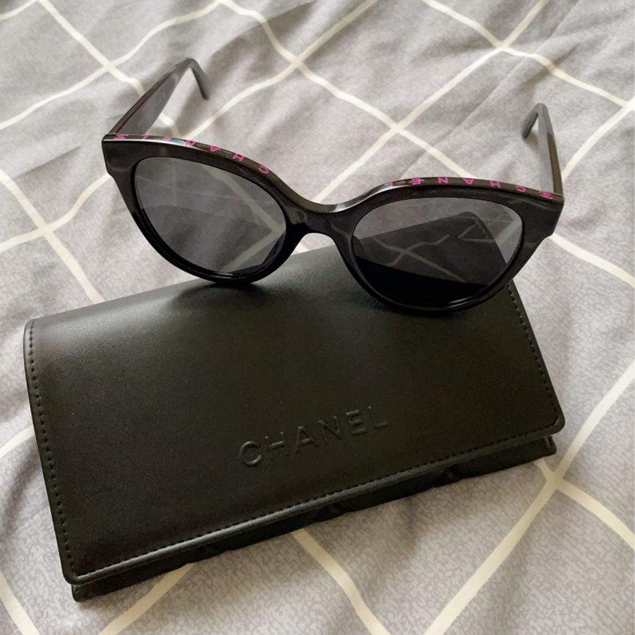 再降!【CHANEL】95成新!粉紅LOGO太陽眼鏡、墨鏡-0