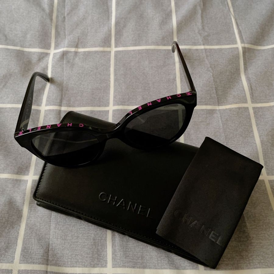 再降!【CHANEL】95成新!粉紅LOGO太陽眼鏡、墨鏡-3