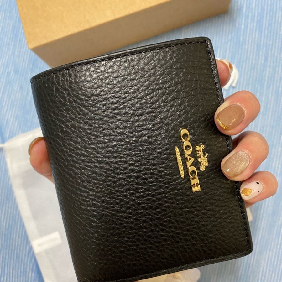 正品 coach 黑色 牛皮 對開 拉鍊C logo 短夾-6