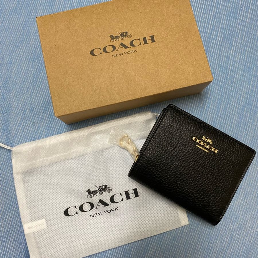 正品 coach 黑色 牛皮 對開 拉鍊C logo 短夾-9