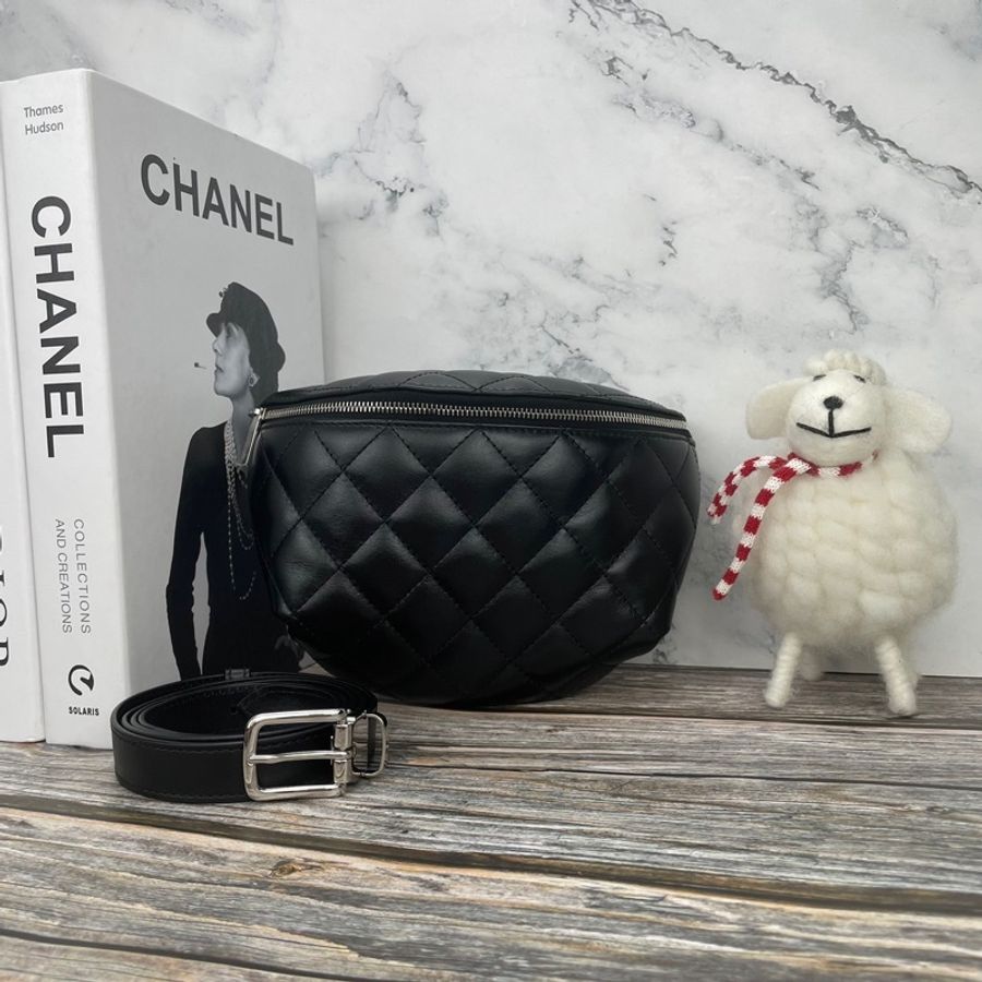 #CHANEL 經典菱格紋小牛皮拉鍊 #腰包 / #胸口包 / #櫃姐包 / #員工包-0