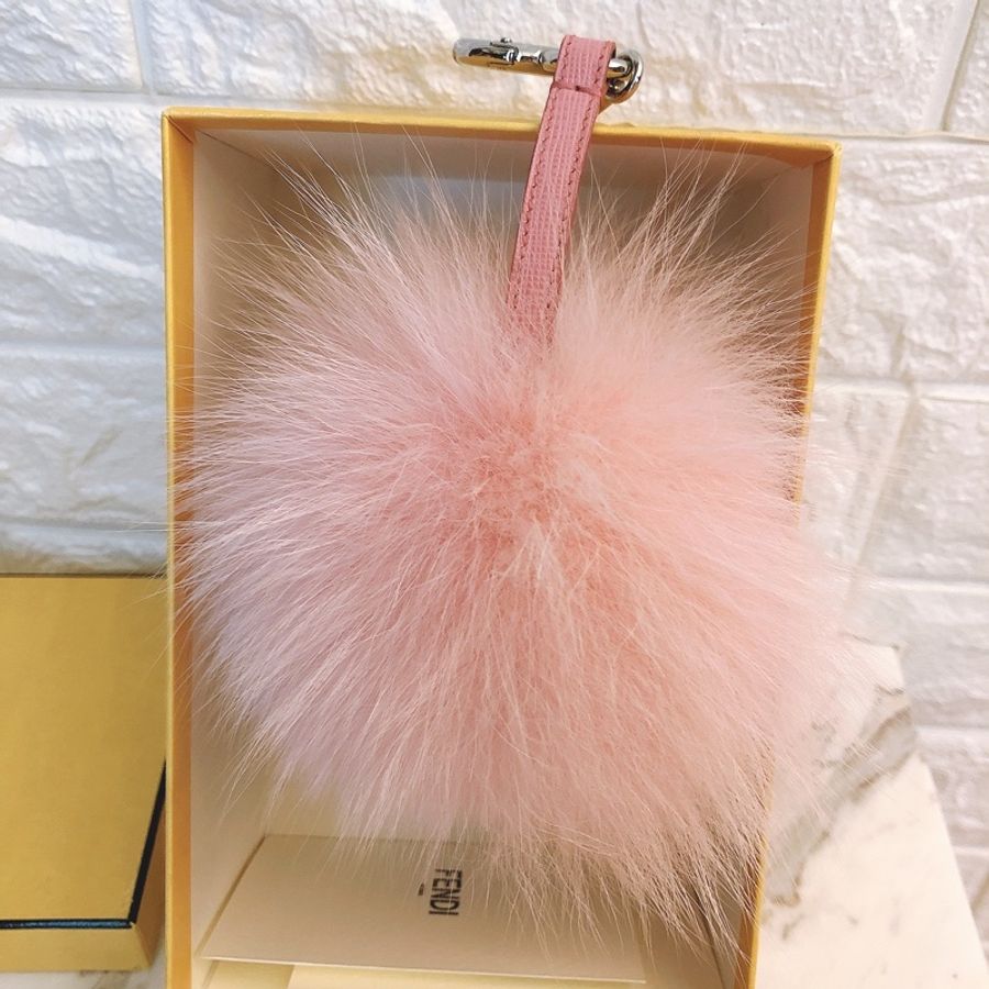 超甜出清全配專櫃正品✨FENDI PON PON CHARM芭比粉紅色大款毛球吊飾/鑰匙圈/狐狸毛+防刮牛皮-0