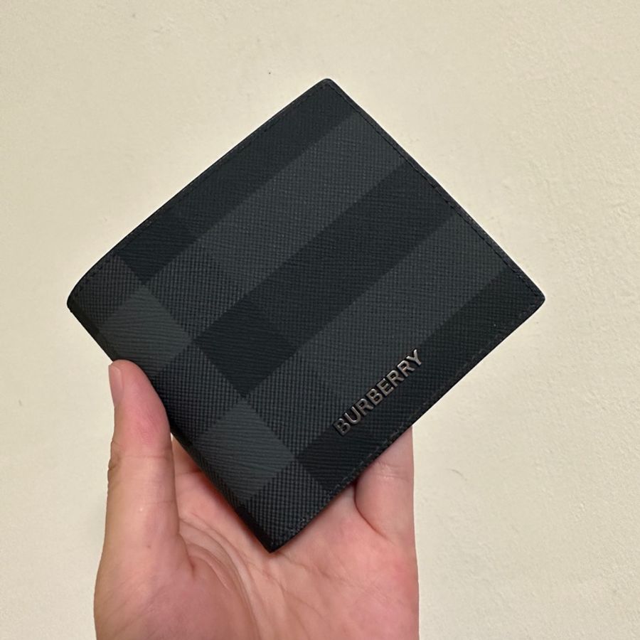 Burberry 格紋窄版雙摺皮夾 錢包八卡-0