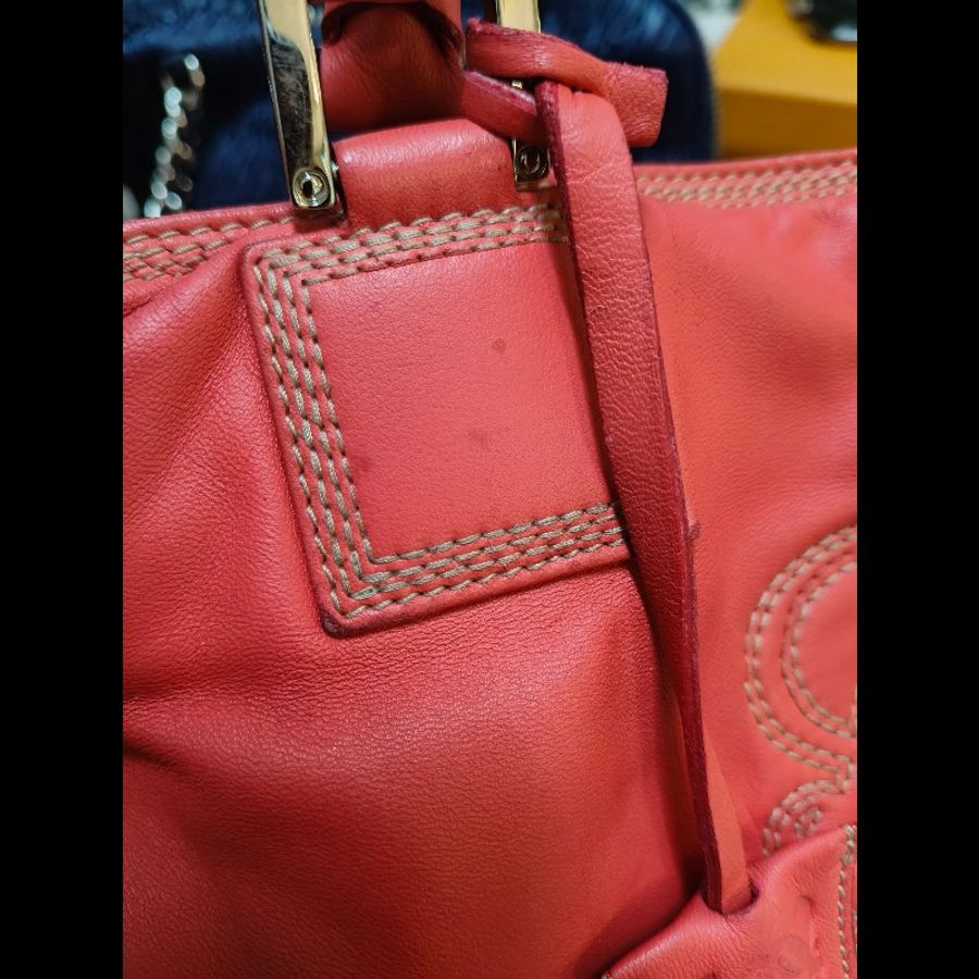Loewe 桃紅手提包-43