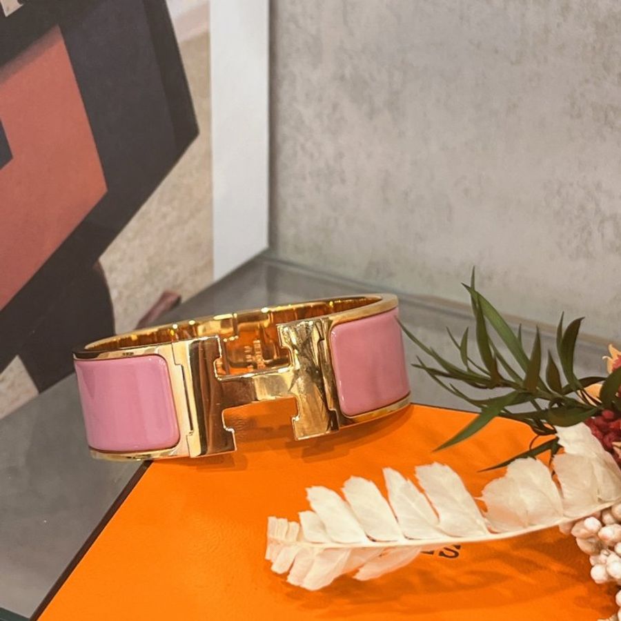 Hermes 愛馬仕 玫瑰粉 金釦 Clic H琺瑯中版手環/手鐲/飾品-0