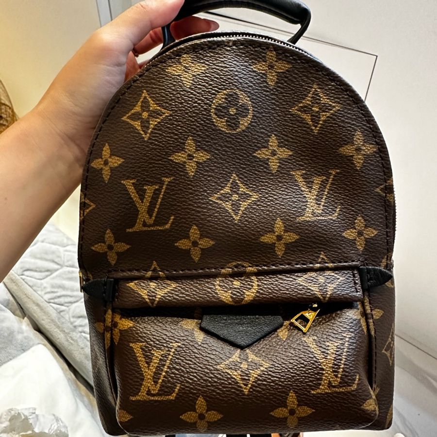 (已售出)LV Palm Springs Mini 小書包 全新 新款-5