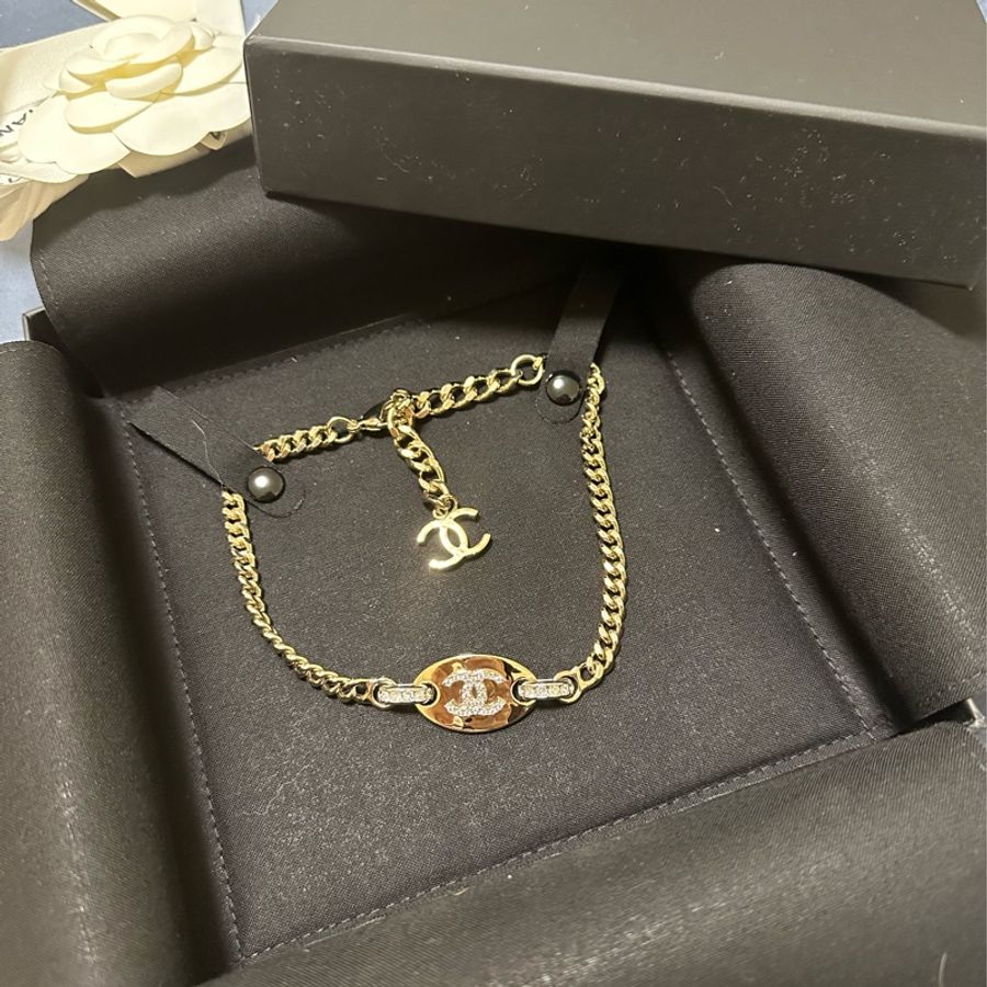 CHANEL香奈兒22s經典淡金色金屬圓牌帶鑽logo頸鏈項鍊choker-1
