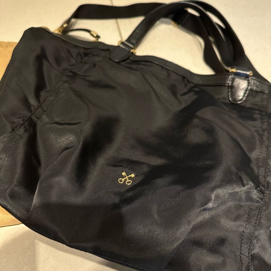 全新轉售 忠孝sogo購入 原價$16000|日本Sazaby 上班族、業務、旅行必備 大容量 尼隆手提肩背斜背 兩用包-6