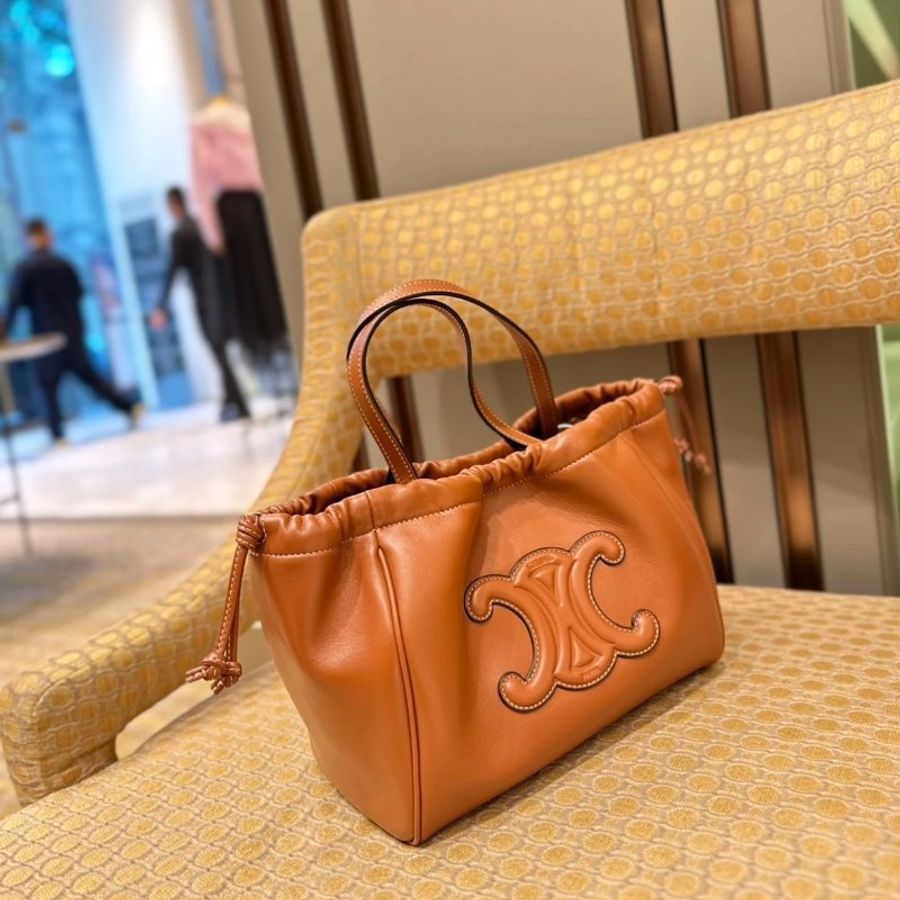 Celine 111013 Cuir Triomphe 凱旋門小款索繩包 黃褐色 (當季熱門新品 下單前請先詢問)-1