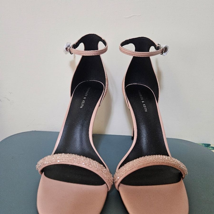 CHARLES & KEITH 官網限定 糖粒帶細跟涼鞋 -膚色 高跟涼鞋 CK鞋款 CK-5