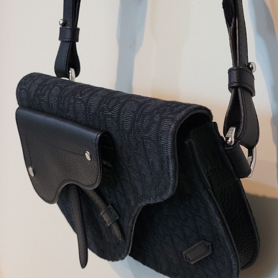 黑色 Dior Oblique 緹花小包 胸包 腰包 SADDLE 小袋 Essentials-6