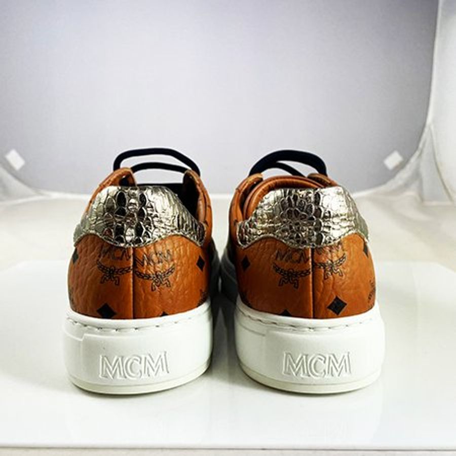 MCM駝色經典LOGO白底休閒鞋 36號 AMM14-2