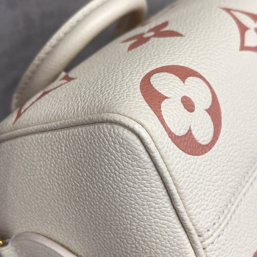 Louis Vuitton LV 晶片款奶油粉全皮大LOGO 20speedy 手提包/斜背包-4