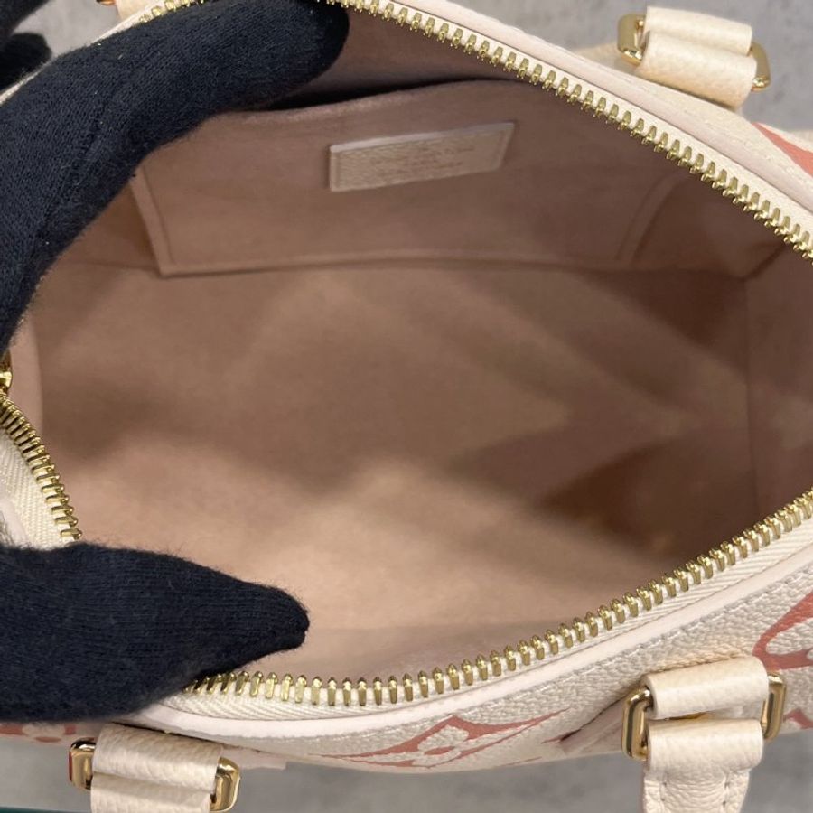 Louis Vuitton LV 晶片款奶油粉全皮大LOGO 20speedy 手提包/斜背包-8