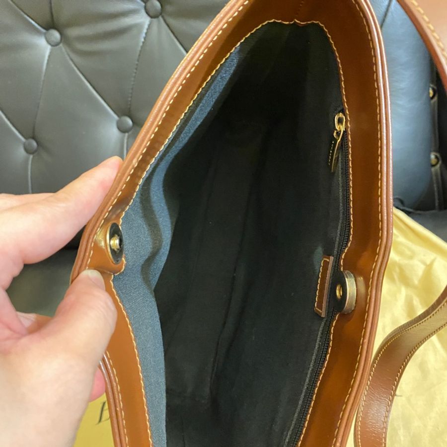Burberry 肩背包-4