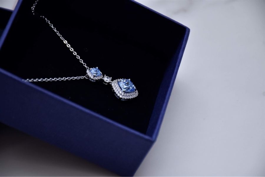 (全新)SWAROVSKI 垂墜水晶項鍊-1