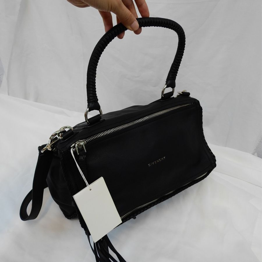 GIVENCHY 紀梵希 粒面山羊皮pandora 斜背包/黑色-2