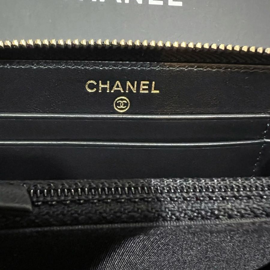 近全新CHANEL Vanity機場系列-經典米黑荔枝牛皮拉鍊中夾-8