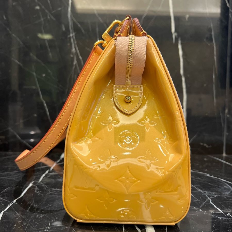 LV Brea MM 亮皮附斜背包醫生包 (付保證卡+防塵袋)-7