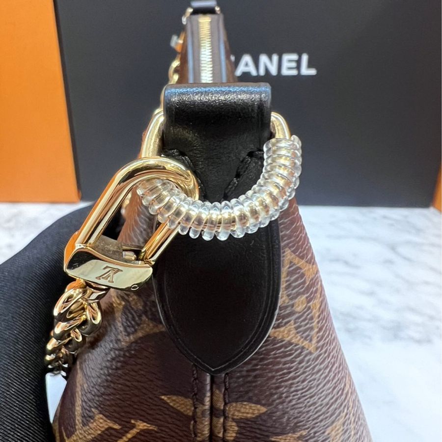 LV Louis Vuitton Boulogne 牛角包 晶片款式-25