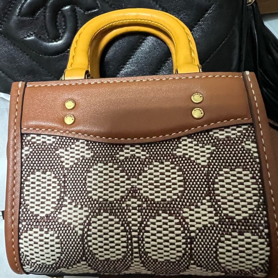全新 COACH 專櫃 ROGUE 12 經典 SIGNATURE 緹花迷你包-7