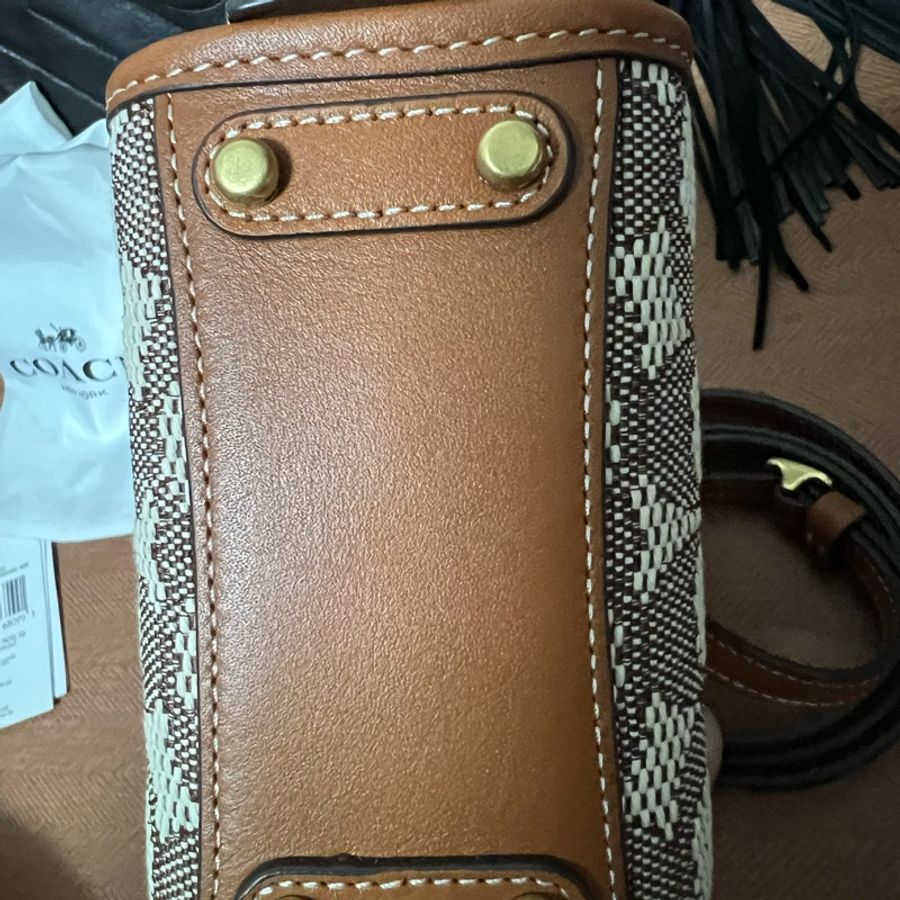 全新 COACH 專櫃 ROGUE 12 經典 SIGNATURE 緹花迷你包-12