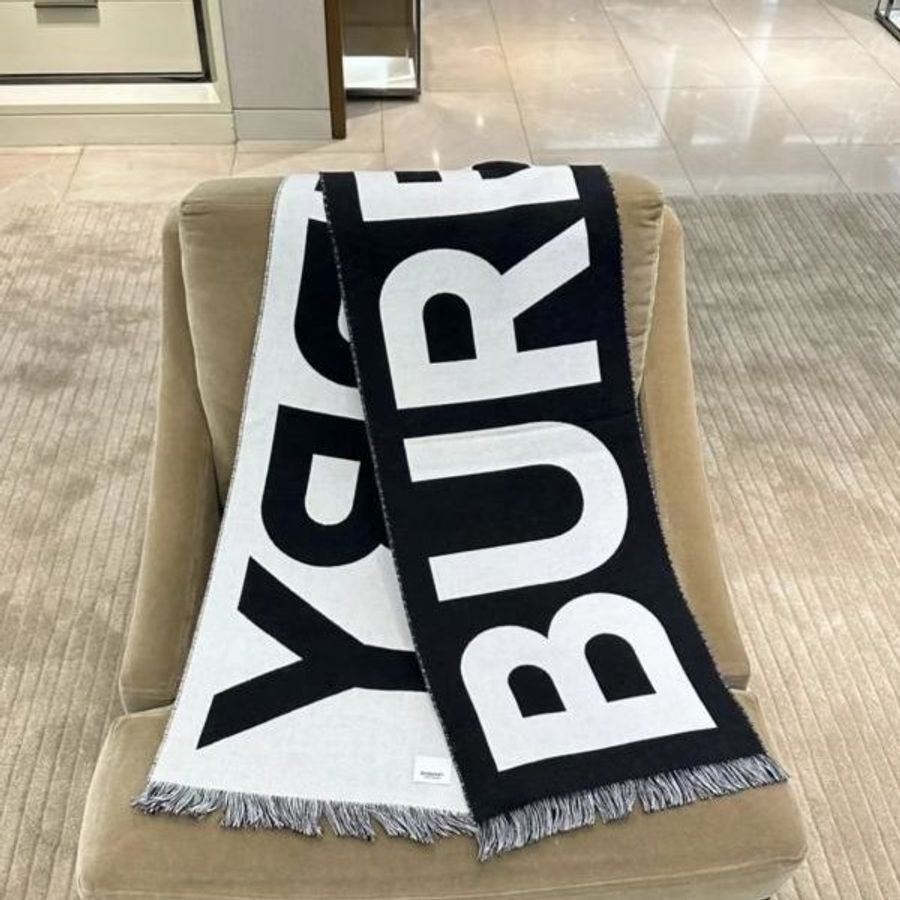 Burberry 80542141 徽標字母雙面羊毛緹花圍巾《當季專櫃正售★全新商品 》-12