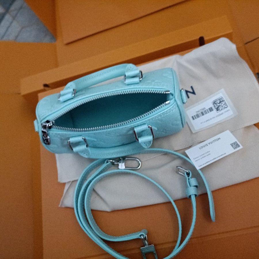 9.9成新 LV Nano Speedy monogram leather, 湖水藍-1
