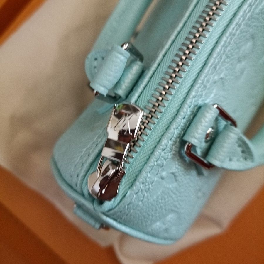 9.9成新 LV Nano Speedy monogram leather, 湖水藍-7