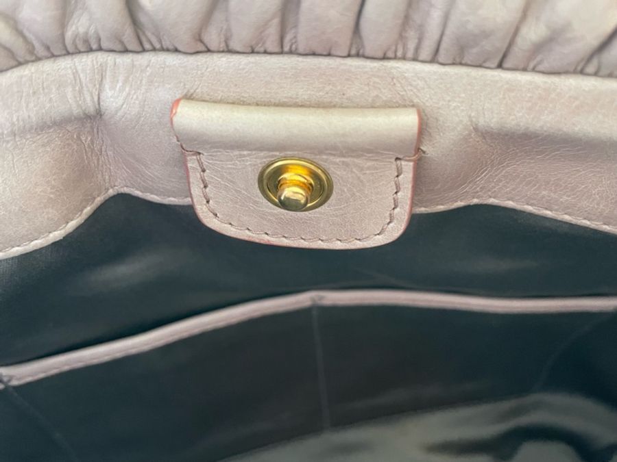 [全新保證正品］miu miu灰粉紅小牛皮手提肩背三用包-8