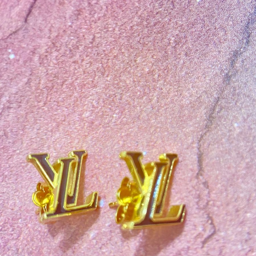 Louis Vuitton | 法國LV金色黑LOGO 耳環♥️M01135 精品-1