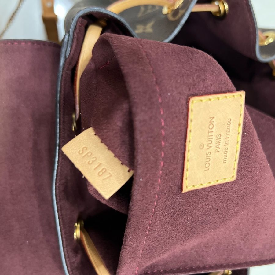 LV M43431 Montsouris經典Monogram後背包-6