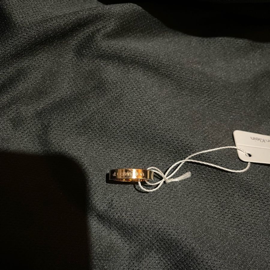 CALVIN KLEIN 金色 LOGO 戒指 #L5-10