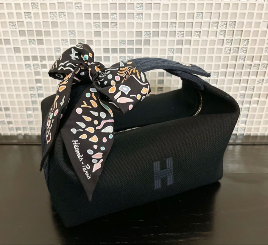 🔥雙11優惠🔥Hermès愛馬仕 Bride-a-brac pm 午夜藍編織手把帆布便當包洗漱包 黑/小號/銀釦/盒裝版-3