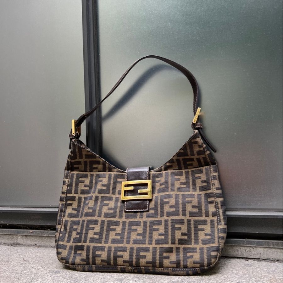【FENDI】稀有金扣手提肩背包-1