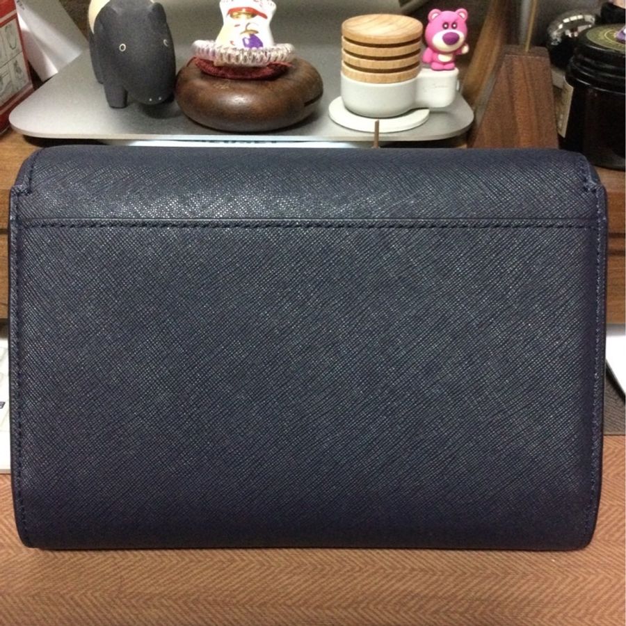 TORY BURCH EMERSON 經典LOGO防刮皮革斜背包(海軍藍)-1