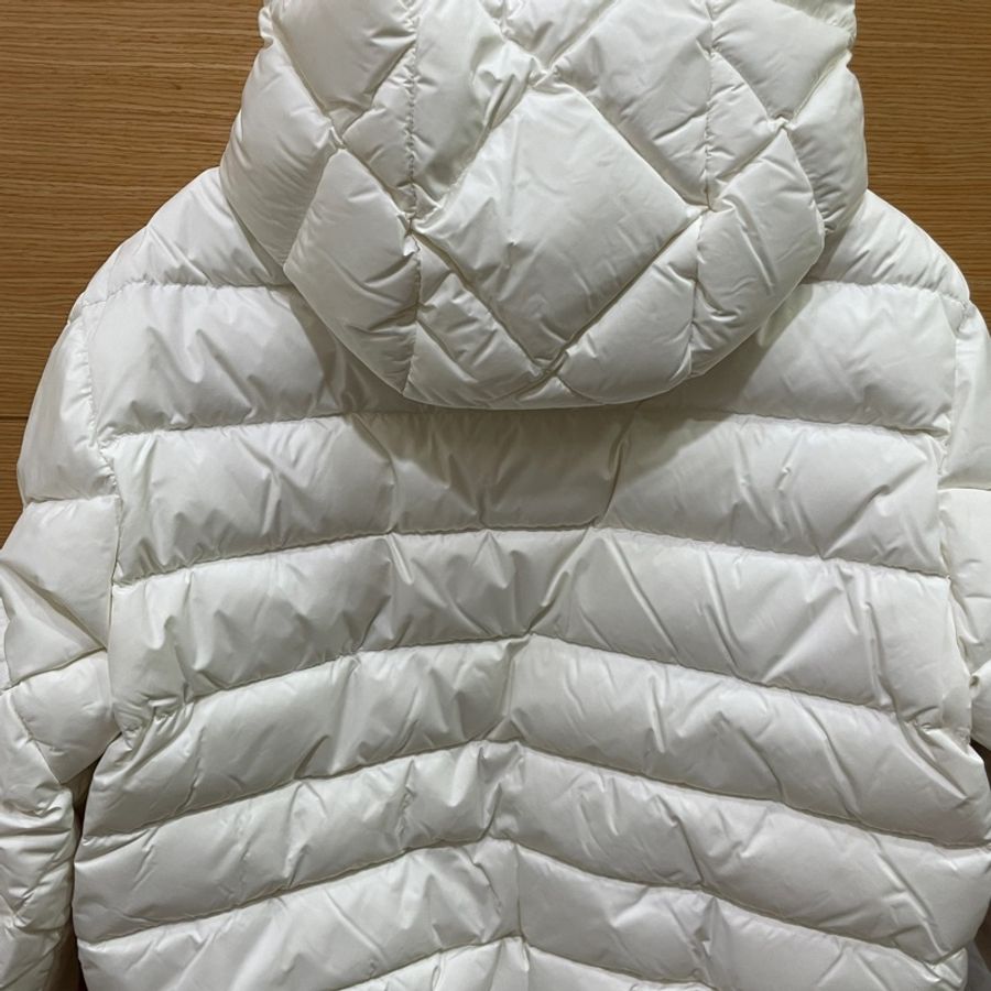 全新Moncler白色滾黑邊菱格連帽羽絨外套-9