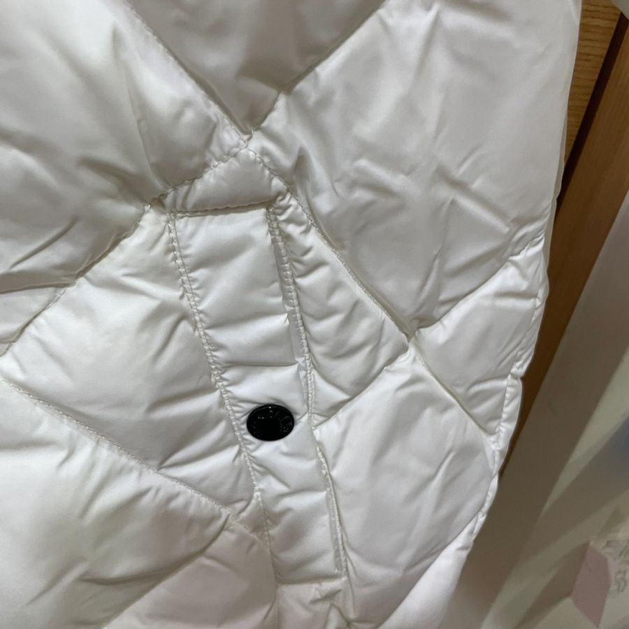 全新Moncler白色滾黑邊菱格連帽羽絨外套-15