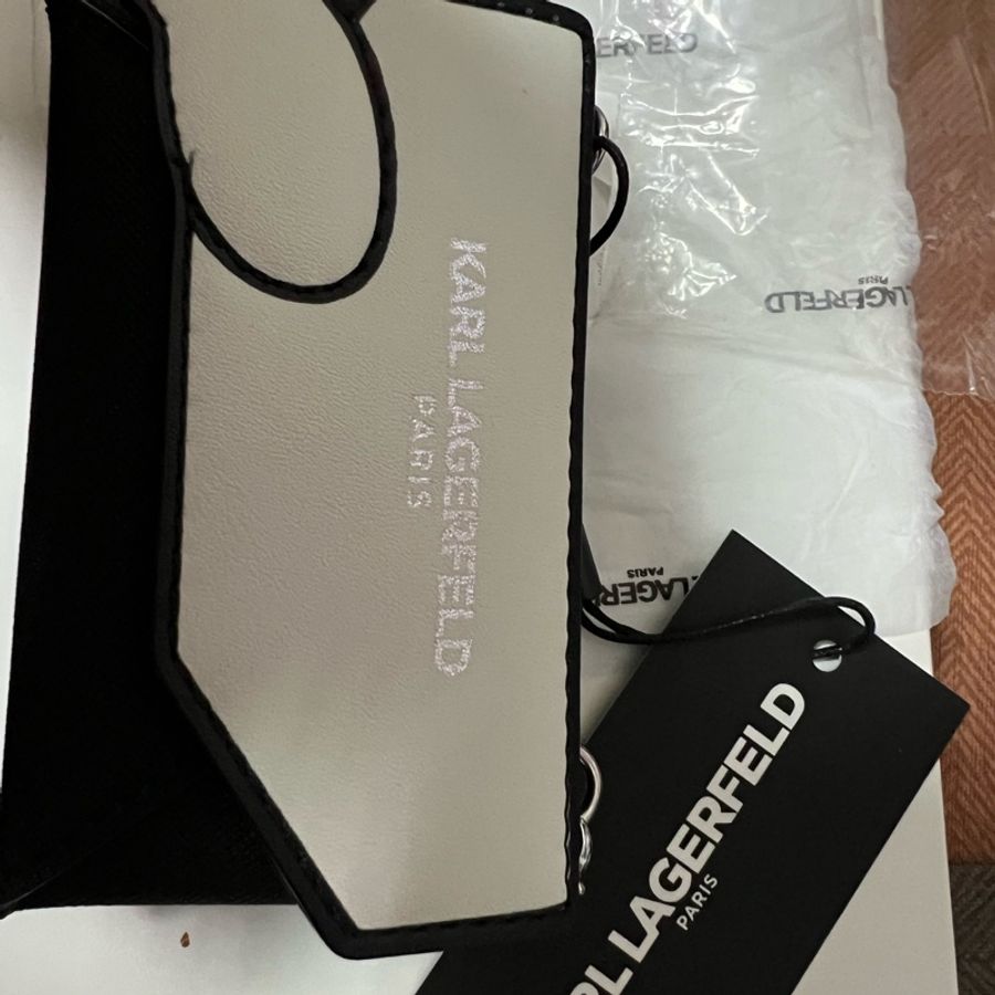 全新 KARL LAGERFELD 卡片鏈帶迷你包-4