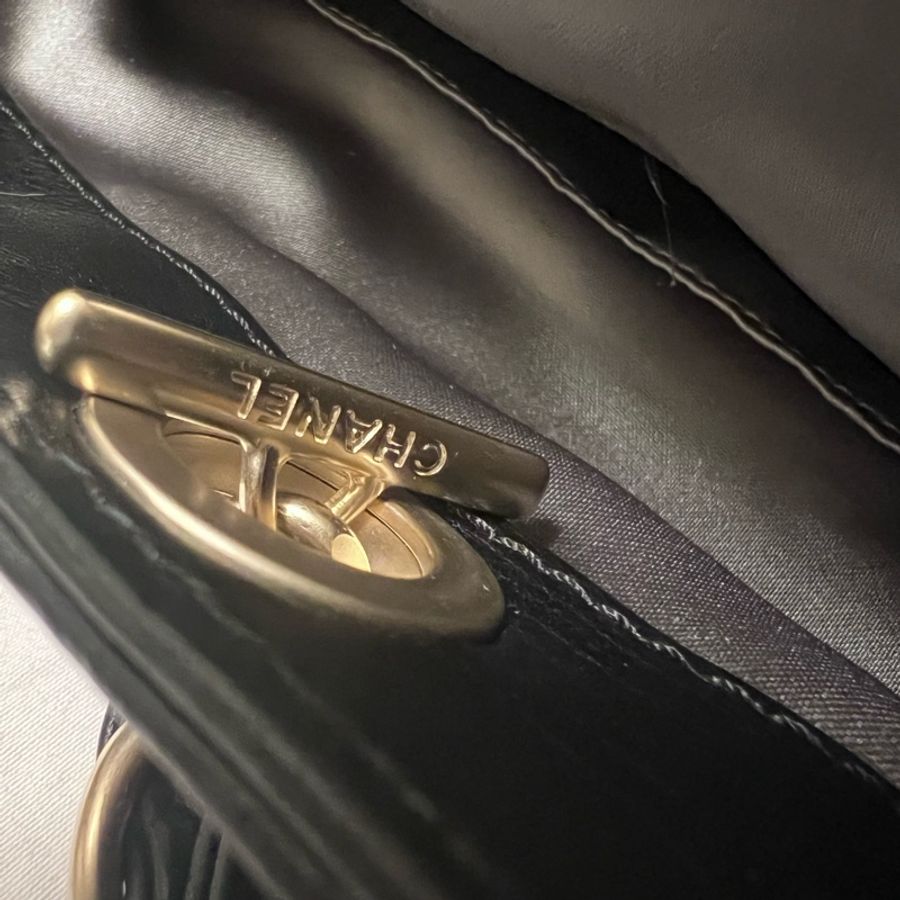 🍒CHANEL 絕版LOGO大托特包 2F230831-1-13