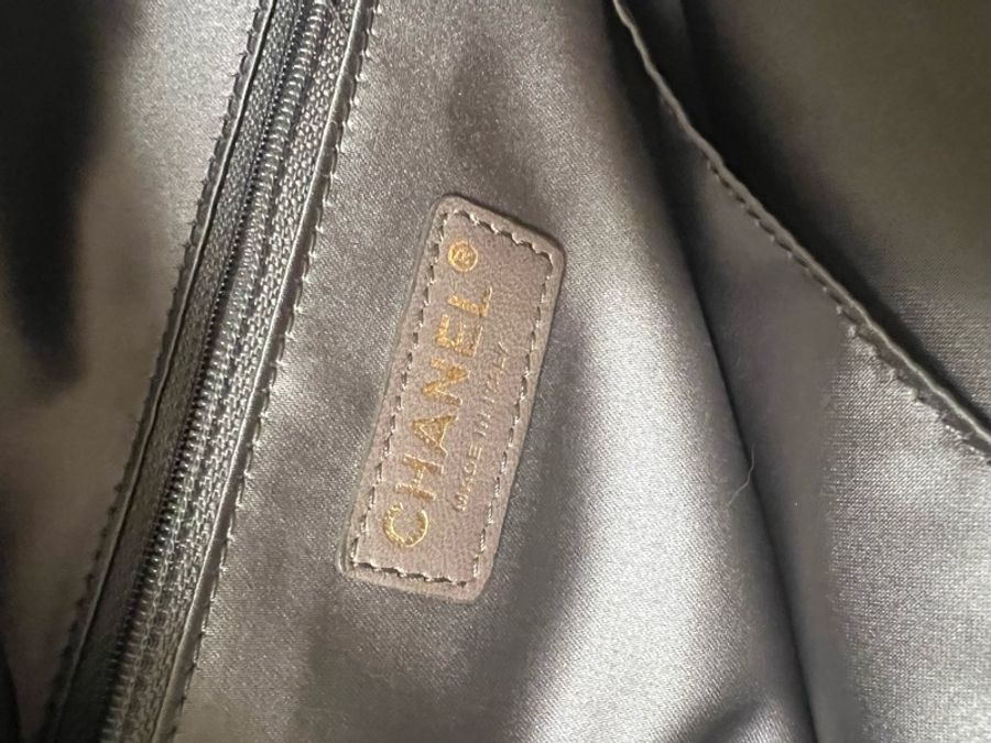 🍒CHANEL 絕版LOGO大托特包 2F230831-1-16