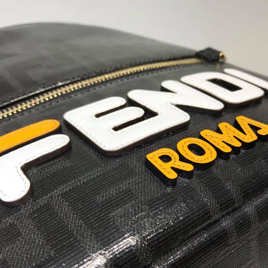 ✨快閃特價✨Fendi 8BZ036 FF Logo 防潑水材質後背包-3