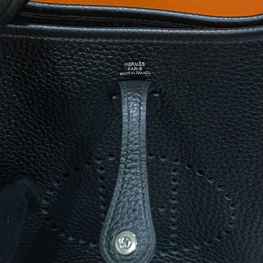 【台灣現貨】愛馬仕 Hermes Mini Evelyne 黑銀16cm b刻 斜背包 側背包 肩背包 單肩包-4